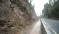 Os desprendementos poñen en perigo o paso dos peóns na senda de Bagüín