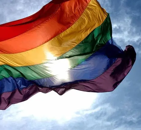 BANDEIRA-LGBT-15052014